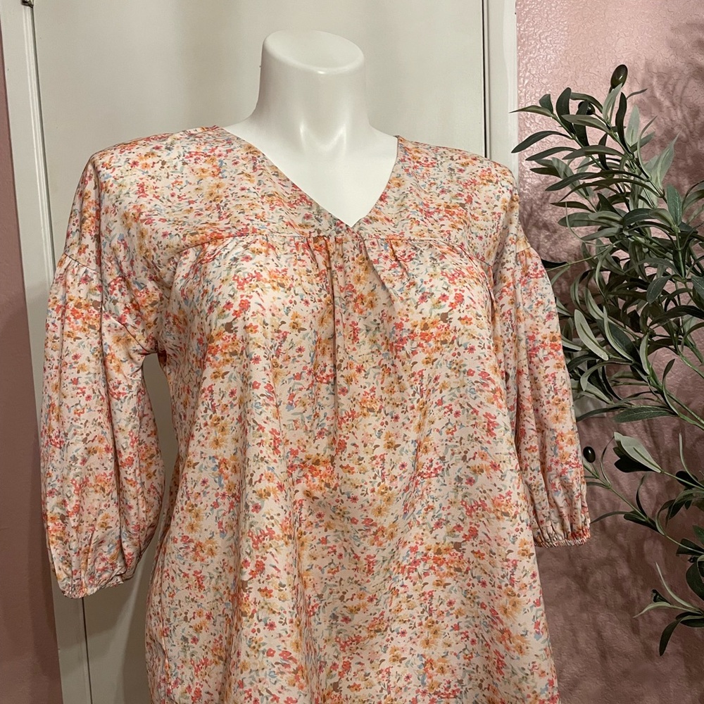 Davi & Dani Floral Women's Top M